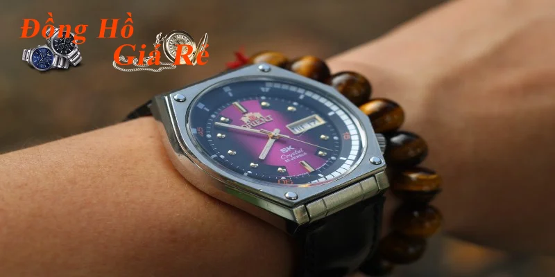 Yếu tố ảnh hưởng đến giá đồng hồ đồng hồ SK mặt lửa cũ